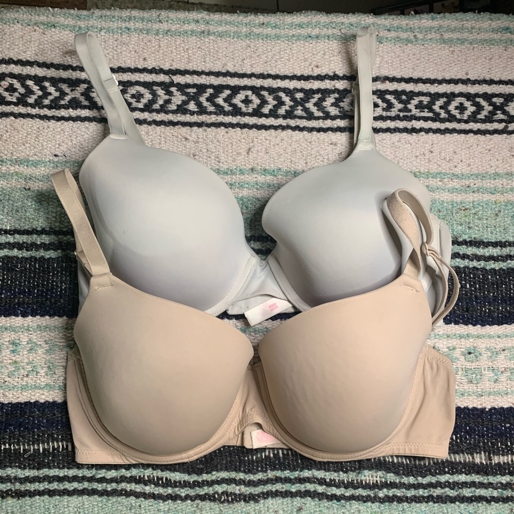2 PINK wear everywhere lightly lined bras